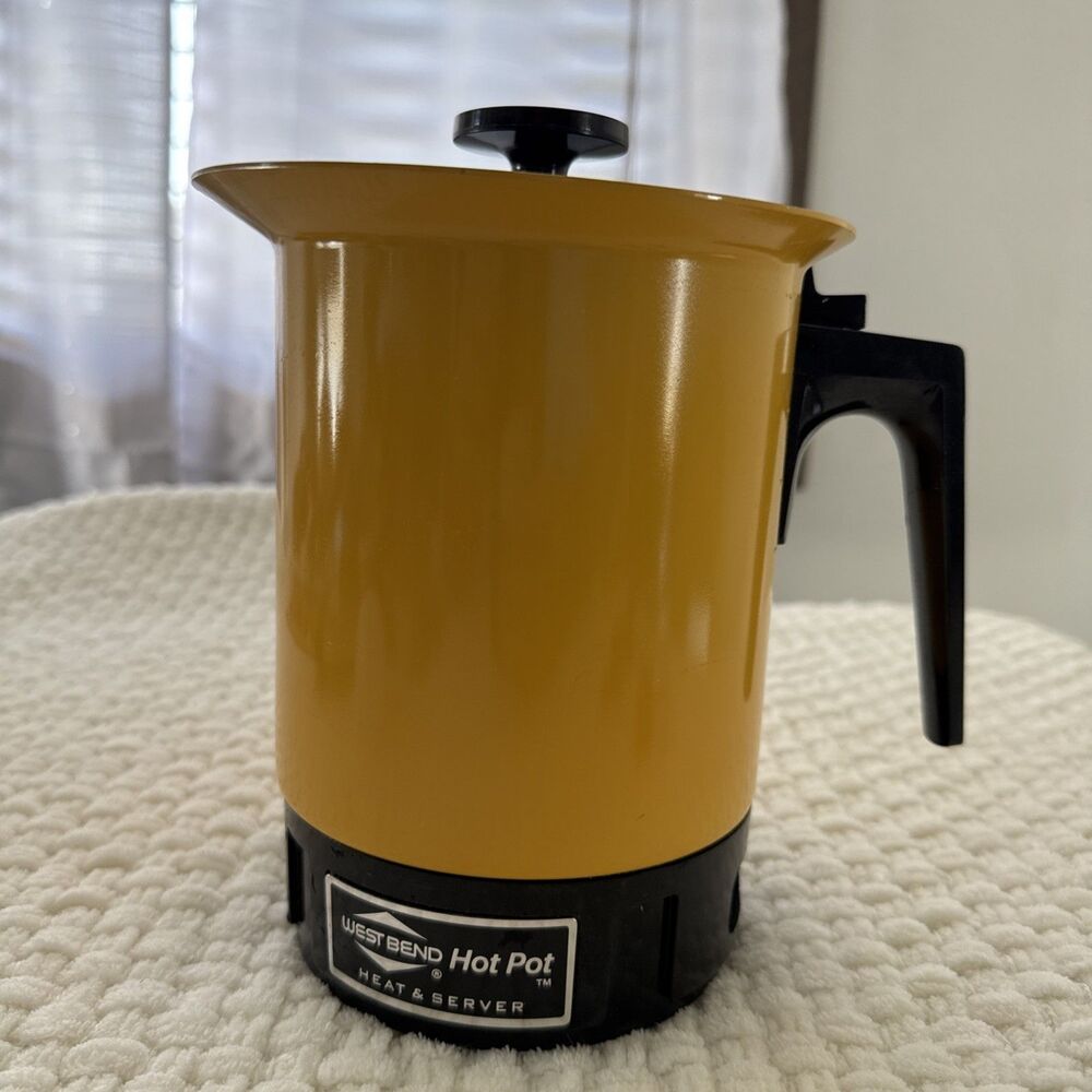 Vintage West Bend Hot Pot- 36 oz Electric Cooker- Harvest Gold Model 3255 Works